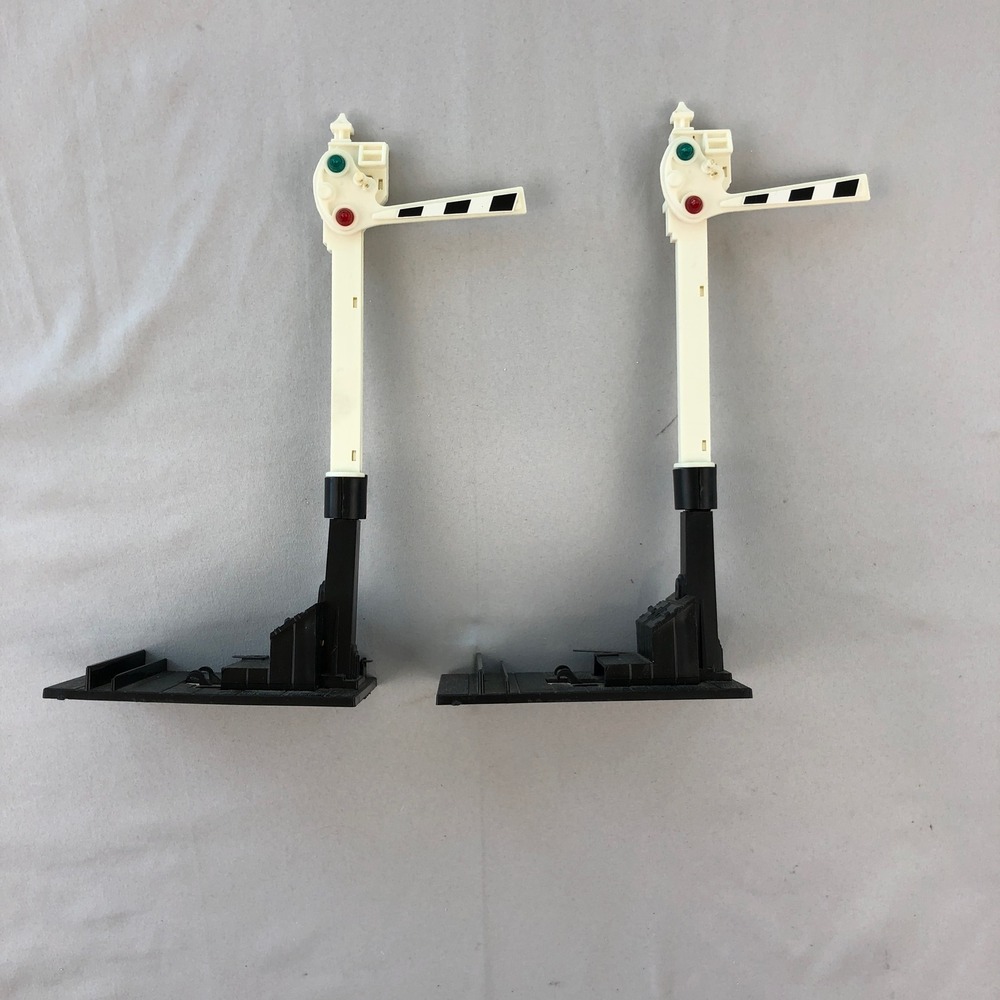 Vintage Two Lionel Trains Mechanical Highway Railroad Crossing Traffic Signal